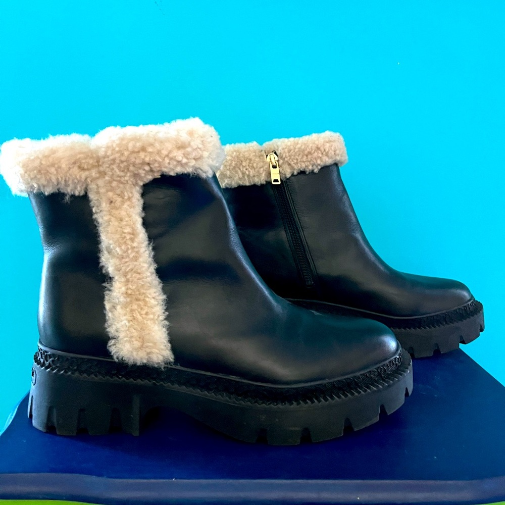 Coach Jane bootie size 8.5 black boots